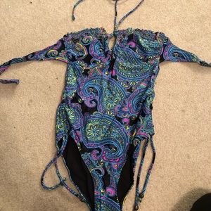 Never worn halter top one piece bathing suit